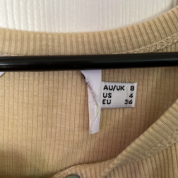 New without tag princess Polly beige Yosemite tank top - Picture 7 of 7